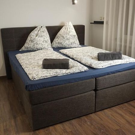 M&M Apartment Duesseldorf نيوس المظهر الخارجي الصورة