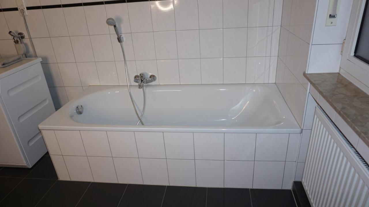 M&M Apartment Duesseldorf نيوس المظهر الخارجي الصورة