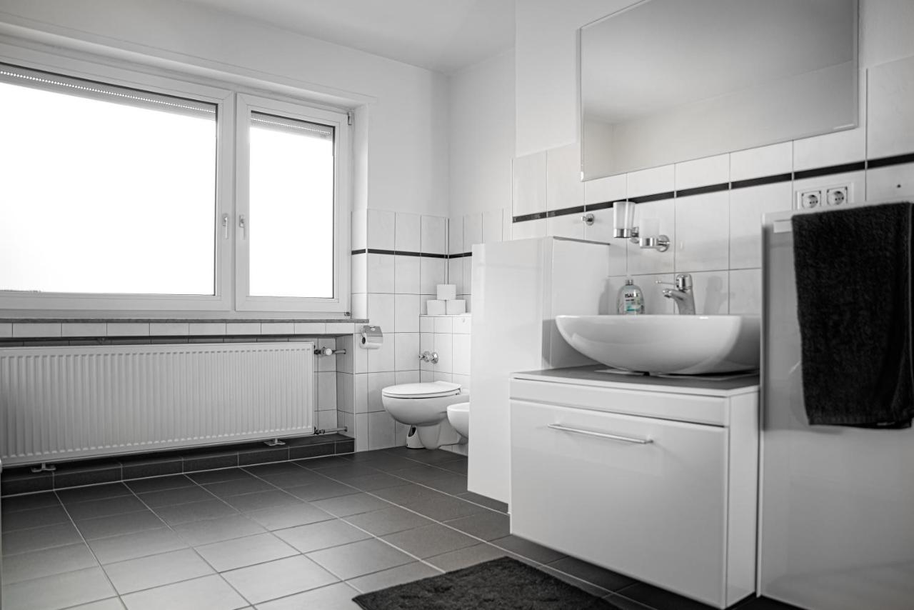 M&M Apartment Duesseldorf نيوس المظهر الخارجي الصورة